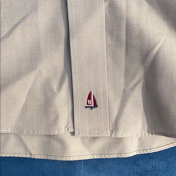 ⭐️ Nordstrom’s men’s button down shirt - Picture 4 of 6